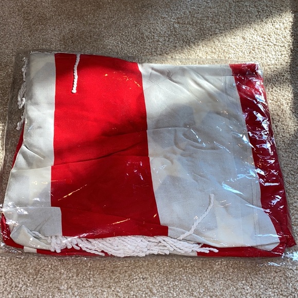 American Flag Circle Tapestry with Fringe - Picture 3 of 3